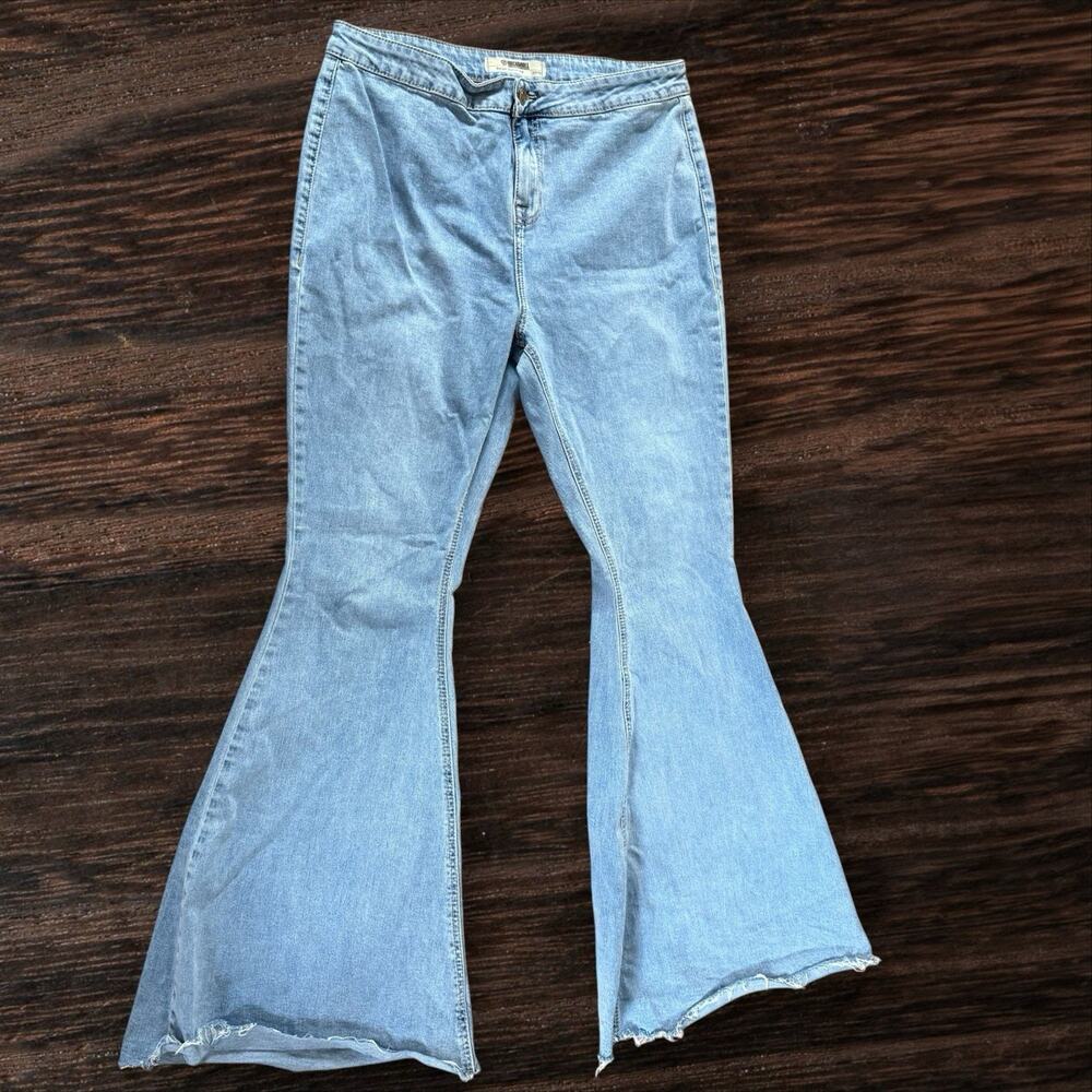 Rock & Roll Denim Bargain Button Bell Flare Jeans Sz 35/35 Womens Coastal Cowboy